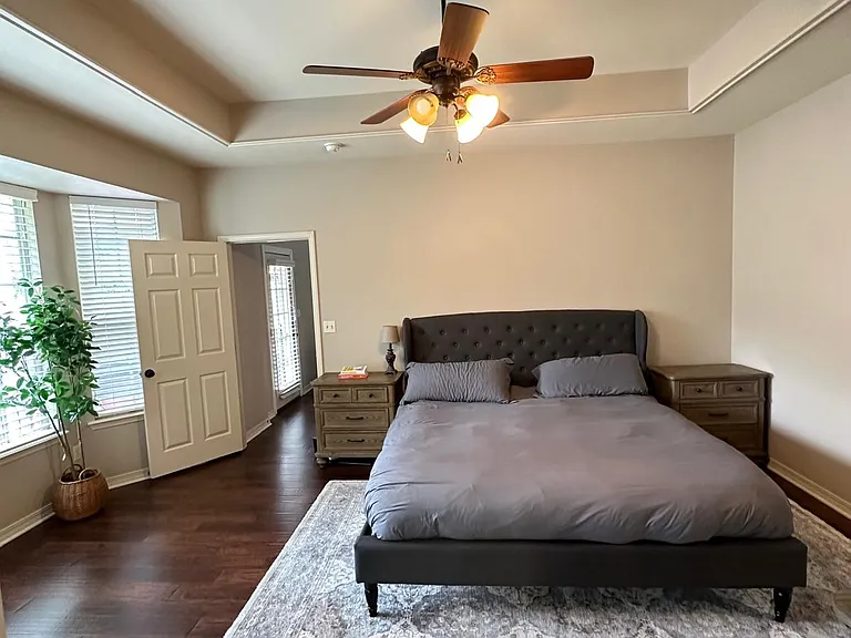 200 Grey Eagle Dr — Photo 16