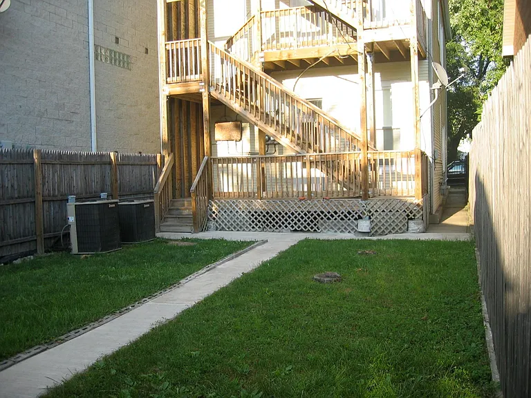 1710 N Talman Ave #2 — Photo 6