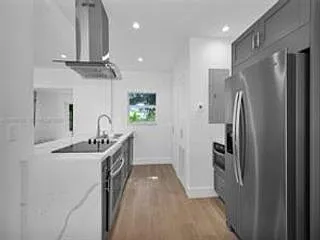 742 NE 81st St — Photo 11