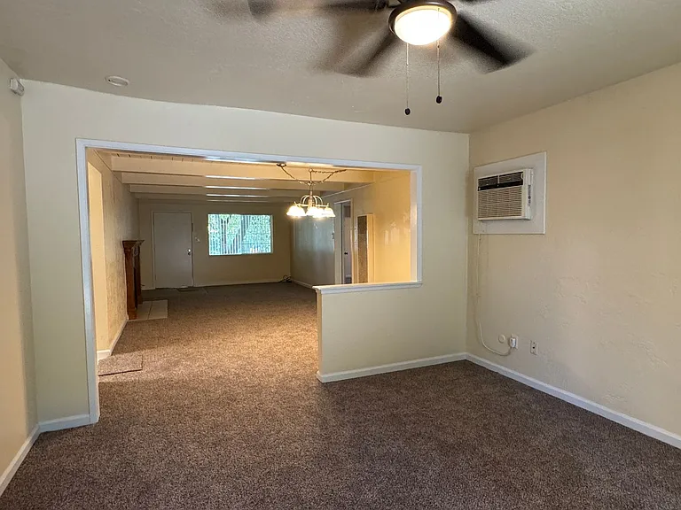 6542 Leesburg Pl — Photo 7