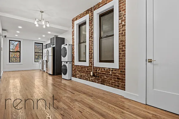 113 Dikeman Street #2D