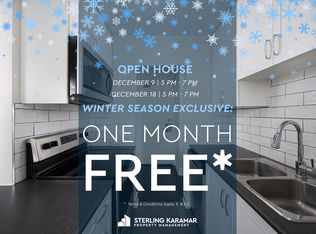 3892 Bathurst St #208, Toronto, ON M3H3N5