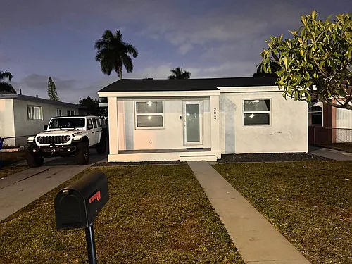 2847 Polk St Photo 1