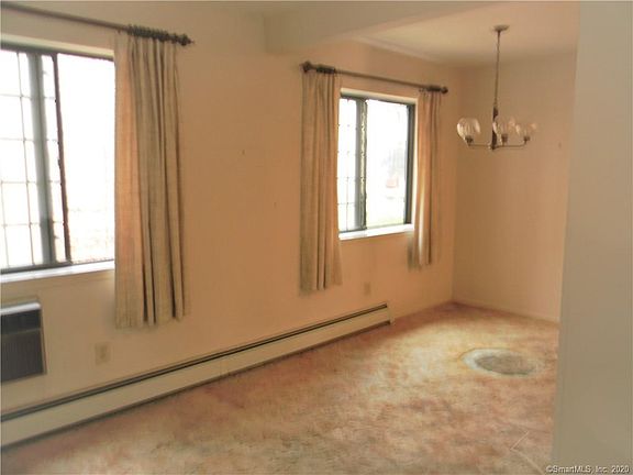 5th image of 439 Swanson Cres #439