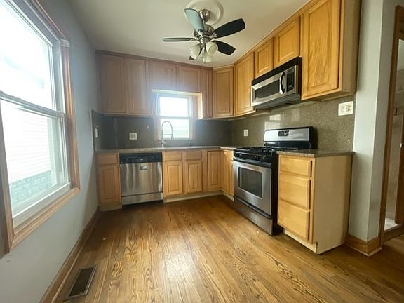 5th image of 11117 S Trumbull Ave