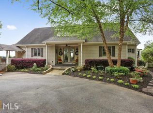 4194 Sinclair Shores Rd, Cumming, GA 30041