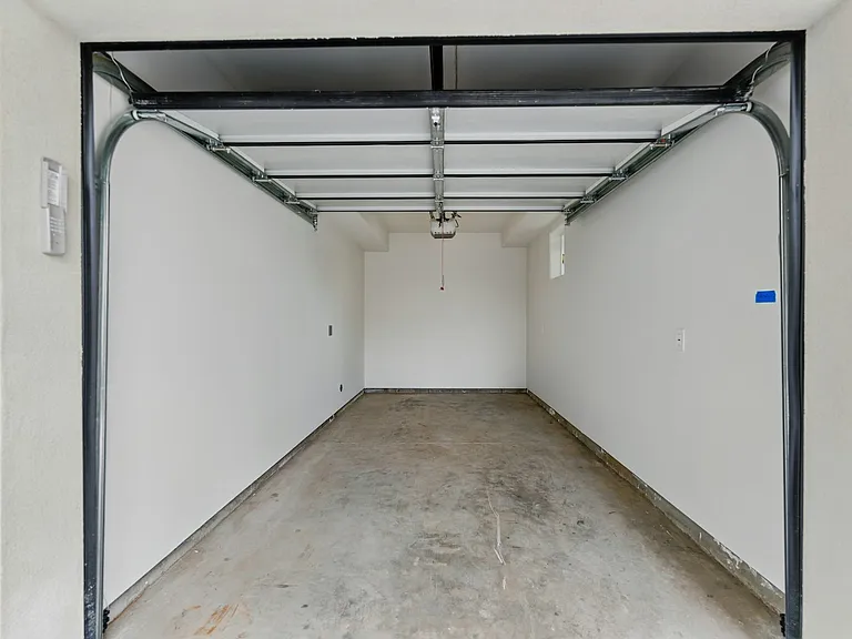 8234 Blackburn Ave #8236-1/2 — Photo 45