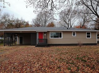 103 N Cynthia Ave, Farmington, AR 72730