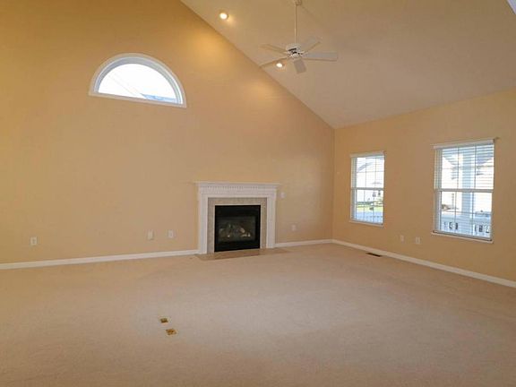 5th image of 8129 Reynoldswood Dr