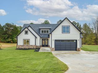 1716 Davis Rd, Woodruff, SC 29388