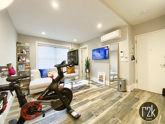 2nd image of 21-66 28th St #5R