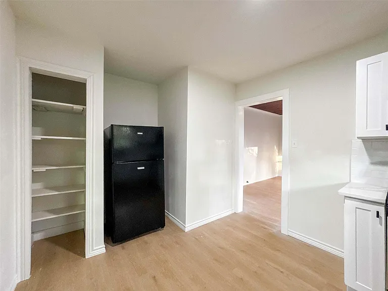 705 Texas Ave #A — Photo 8
