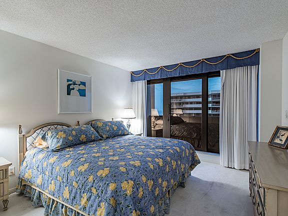 5th image of 4001 Gulf Shore Blvd N APT 1202