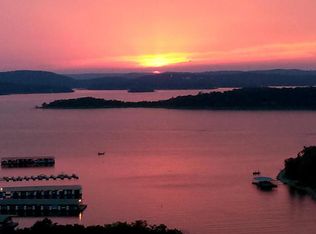 165 Split Rock Dr, Hollister, MO 65672