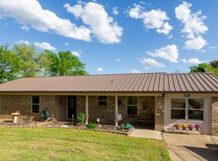 305 E Moore St, Granbury, TX 76048