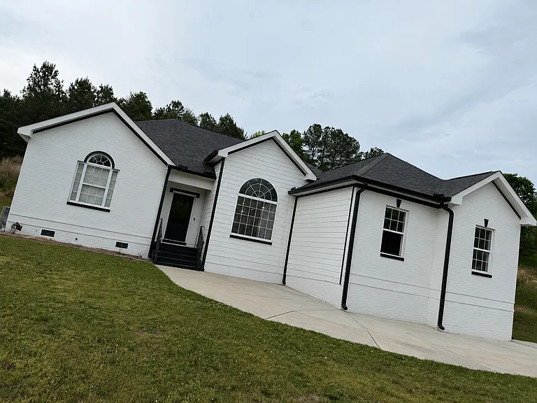 200 Blair Rd — Photo 1