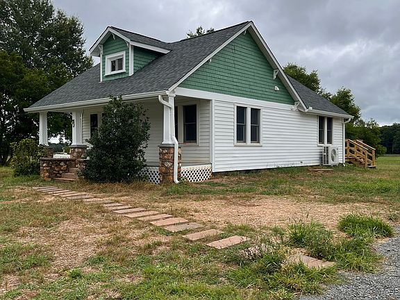 2nd image of 10140 Rockdale Ln