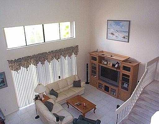4th image of 10331 NW 12th Ct
