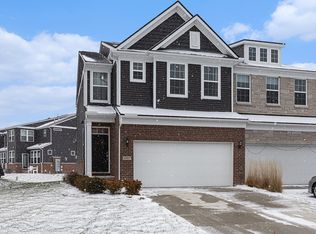 2857 Fairgrove Crescent Dr, Ann Arbor, MI 48108