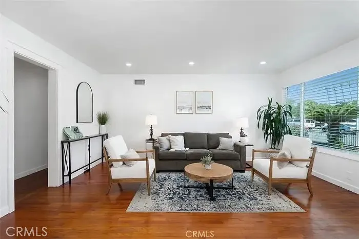 16154 Calle De Paseo — Photo 2