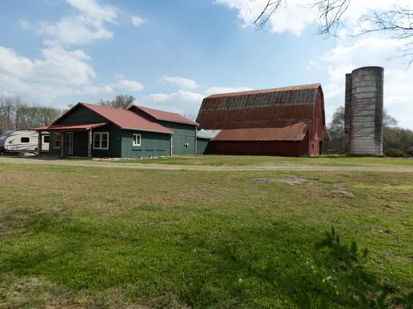 2455 Canterbury Chase, Murfreesboro, TN 37128