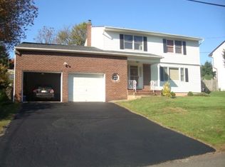 35 Manor Blvd, Edison, NJ 08820