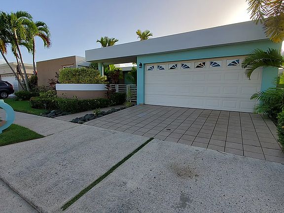 Garage for 2 cars unit