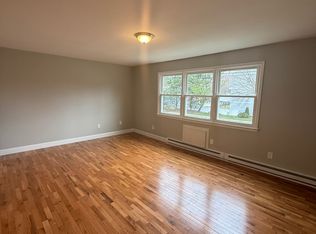 156 Bull Hill Ln APT B4, West Haven, CT 06516