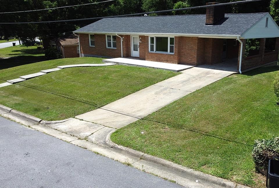 1st image of 706 Westview Dr