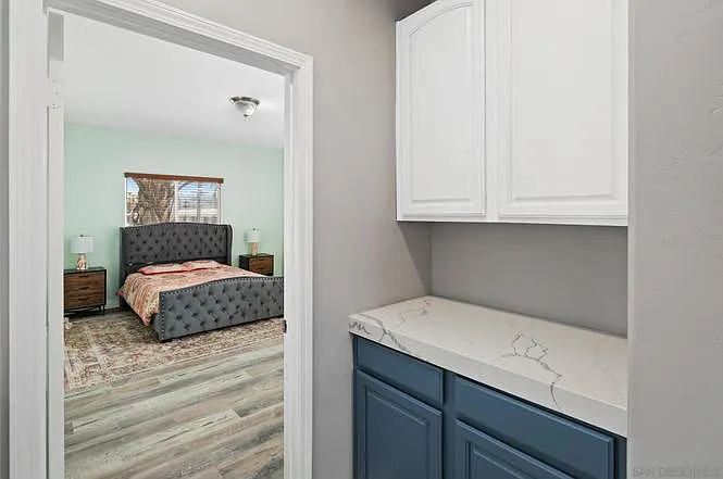 1230 Cushman Ave — Photo 13
