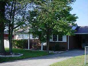 2nd image of 608 Mobile St