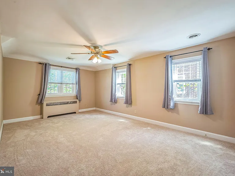 400 Walnut Ave — Photo 19