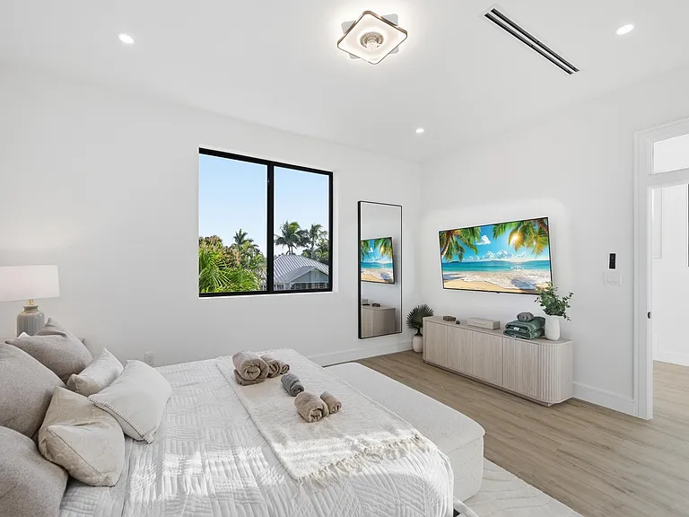 1308 Avocado Isle — Photo 37