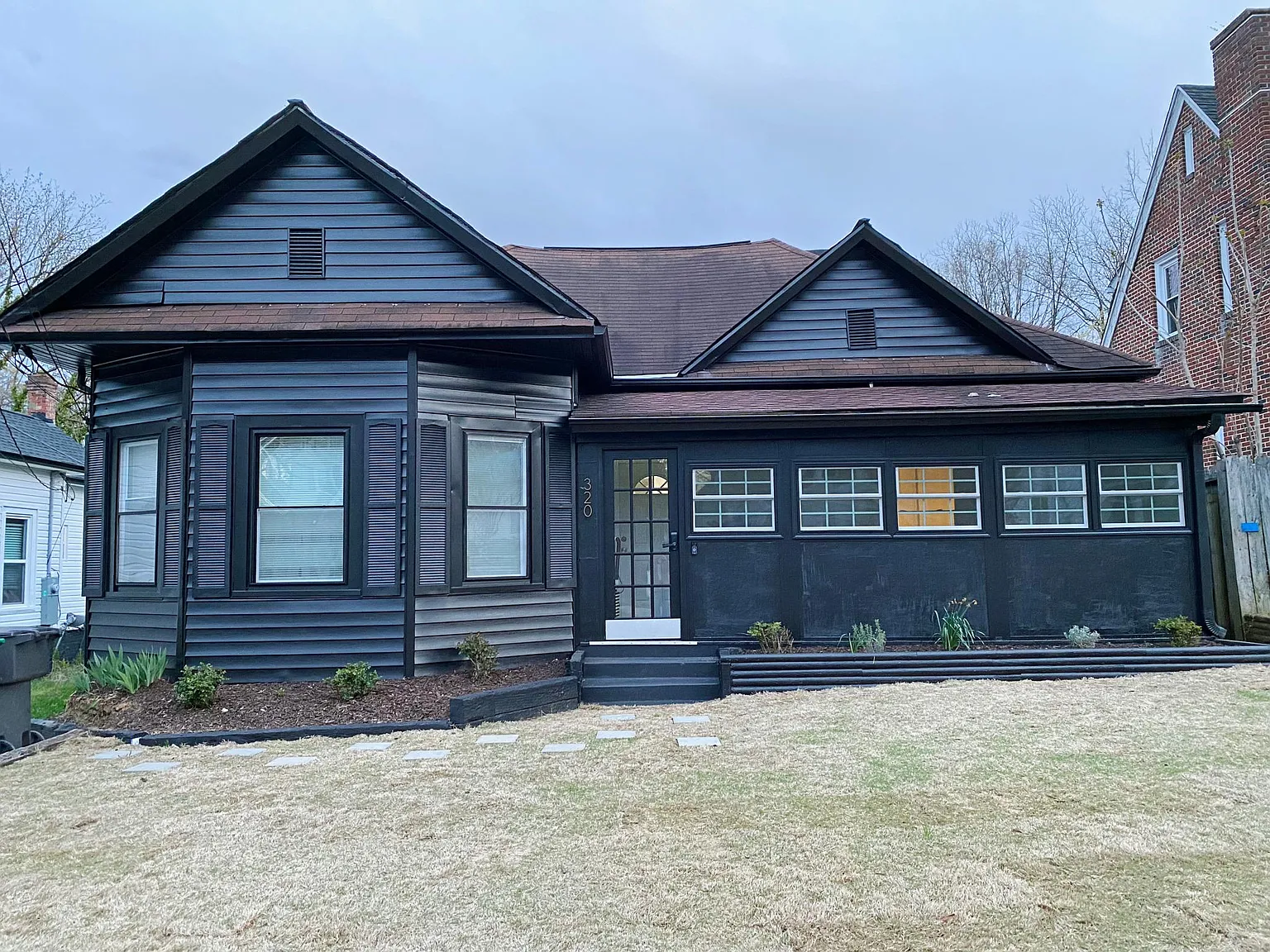 320 Louise Ave — Photo 1
