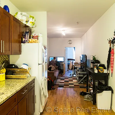 Rented by Space Real Estate | media 19