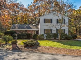 5 Pioneer Cir, Sharon, MA 02067