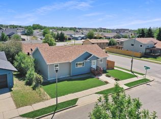 2002 20th Ave W, Williston, ND 58801