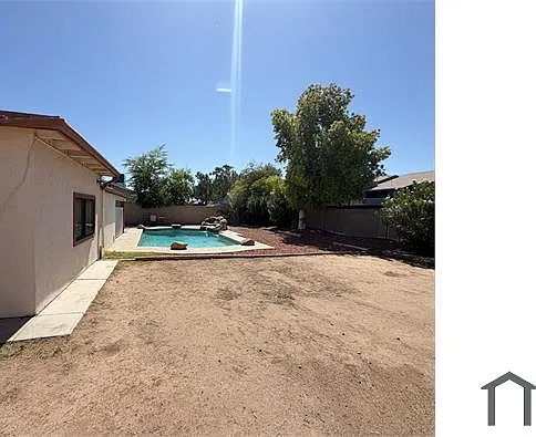 6815 W Carol Ave — Photo 15