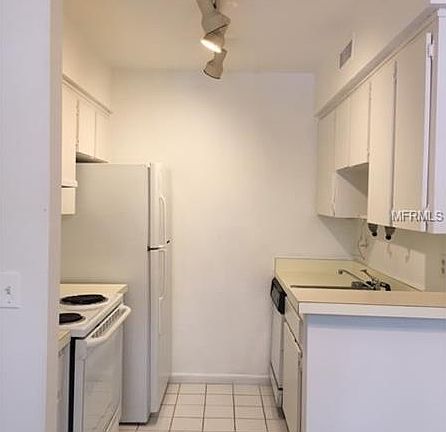 2nd image of 5828 Peregrine Ave #A08
