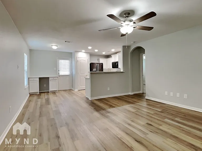 6119 Coral Cove Rd — Photo 3