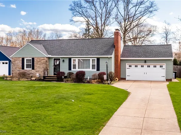 13795 Shawnee Trl, Middleburg Heights, OH 44130