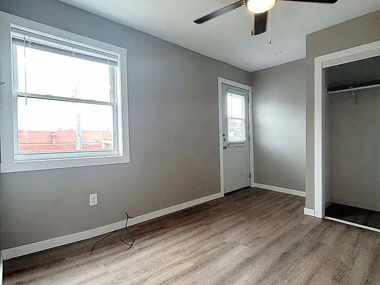 313 Main St — Photo 4