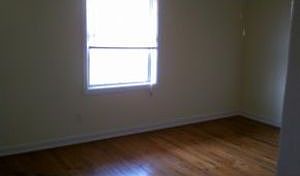 4th image of 918 S Colonial Ct