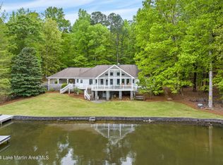 516 Muscogee Rd, Jacksons Gap, AL 36861