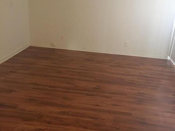 2nd image of 21707 Roscoe Blvd APT 212