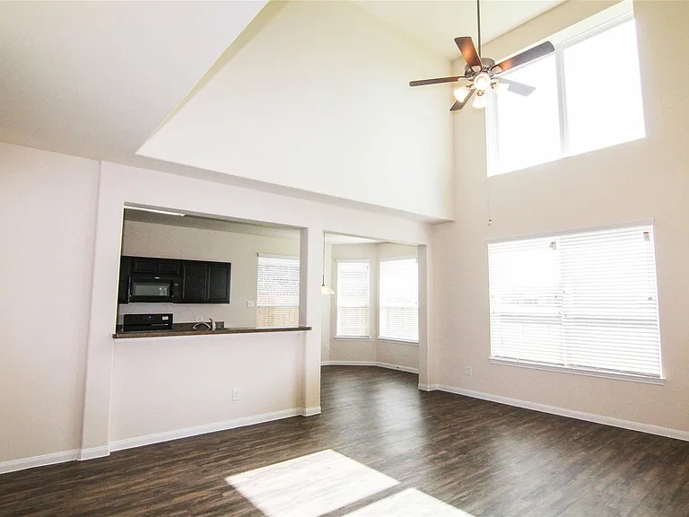 29622 Clover Shore Dr — Photo 12
