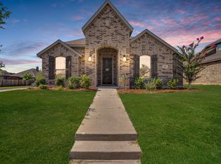 436 Country Meadows Blvd, Waxahachie, TX 75165