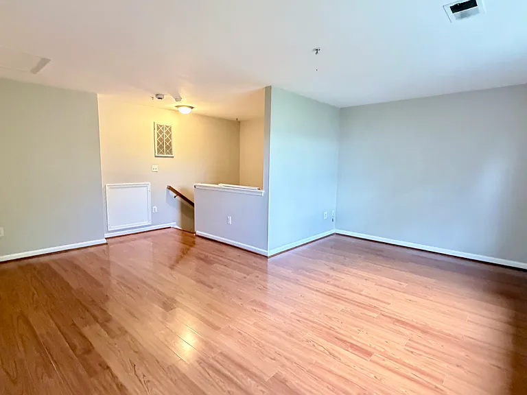 603 Eisenhower Dr — Photo 18