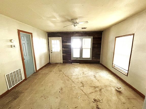 3rd image of 511 S 11th St