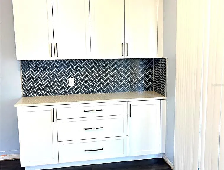 2152 Greenbriar Blvd — Photo 10
